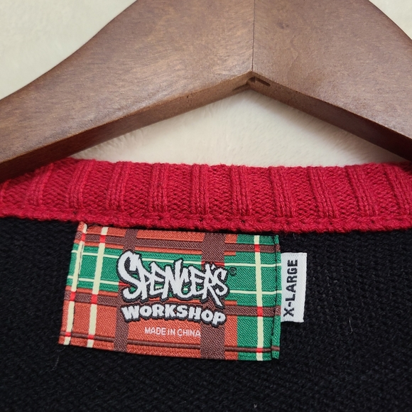 Spencers Men's Christmas Sweater Size XL - Picture 2 of 4